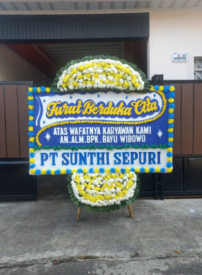 Papan Bunga Duka di Penarik