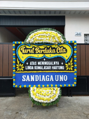 Papan Bunga Duka di Penarik